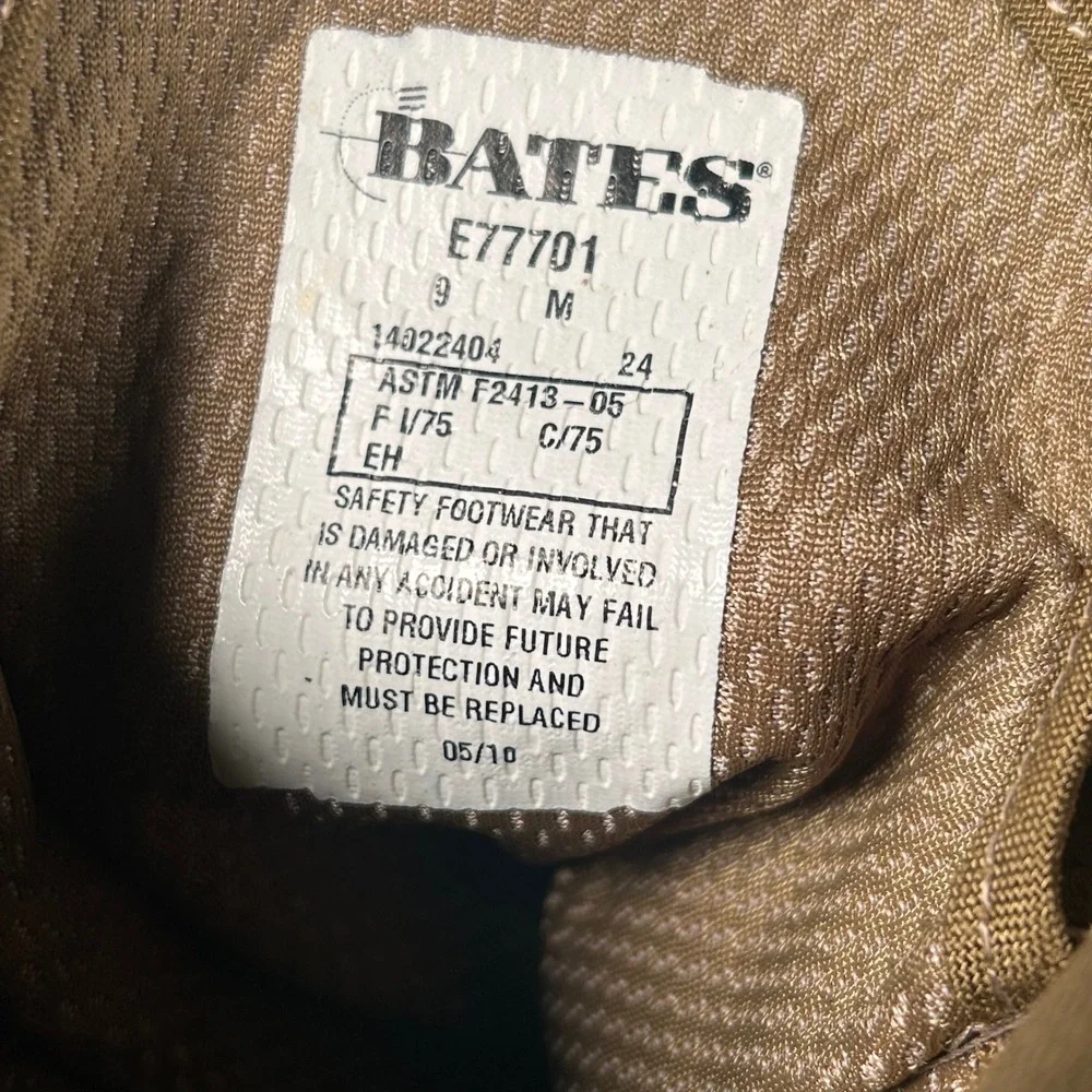 Bates Tactical Boots Tan Suede Vibram Composite Toe EH  Mens 9 M E77701